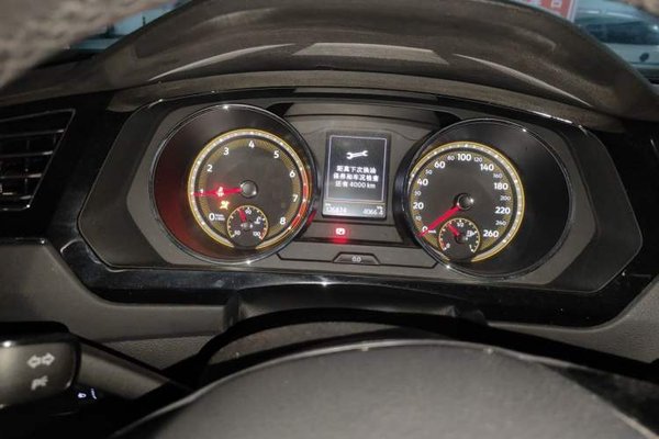 Volkswagen Tiguan L 2019, 126900 км, за 11121 USD - фото 11