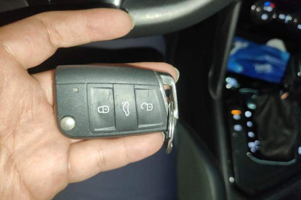 Volkswagen Tiguan L 2019, 126900 км, за 11121 USD - фото 20