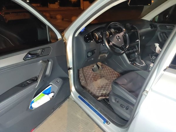 Volkswagen Tiguan L 2019, 35300 км, за 13758 USD - фото 17