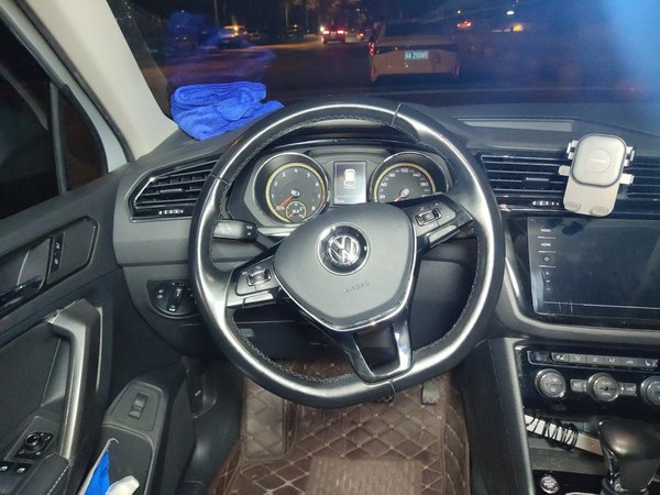 Volkswagen Tiguan L 2019, 35300 км, за 13758 USD - фото 11