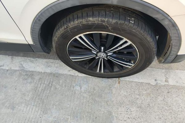 Volkswagen Tiguan L 2019, 48900 км, за 12348 USD - фото 8