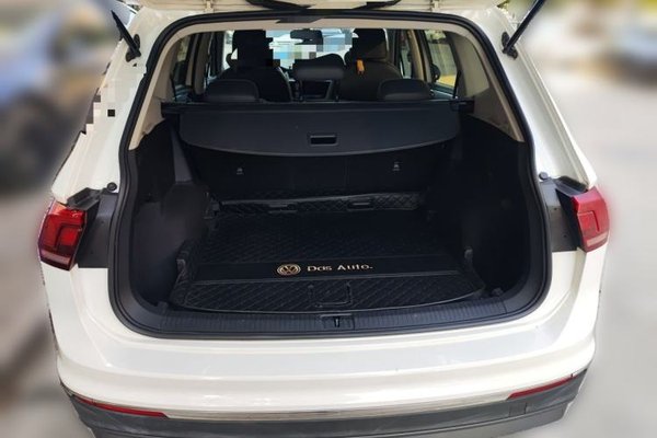 Volkswagen Tiguan L 2019, 48900 км, за 12348 USD - фото 20