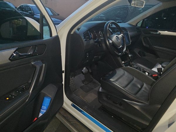Volkswagen Tiguan L 2019, 80800 км, за 12315 USD - фото 7