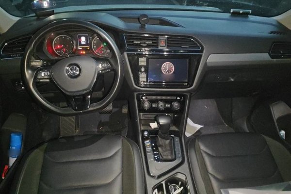 Volkswagen Tiguan L 2019, 80900 км, за 14119 USD - фото 18