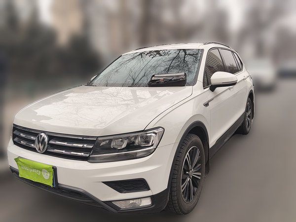 Volkswagen Tiguan L 2020, 35700 км, за 13324 USD - фото 8