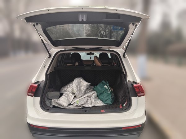 Volkswagen Tiguan L 2020, 35700 км, за 13324 USD - фото 13