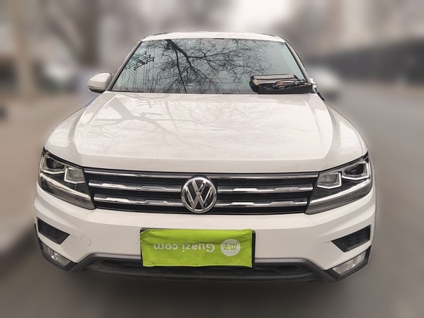 Volkswagen Tiguan L 2020, 35700 км, за 13324 USD