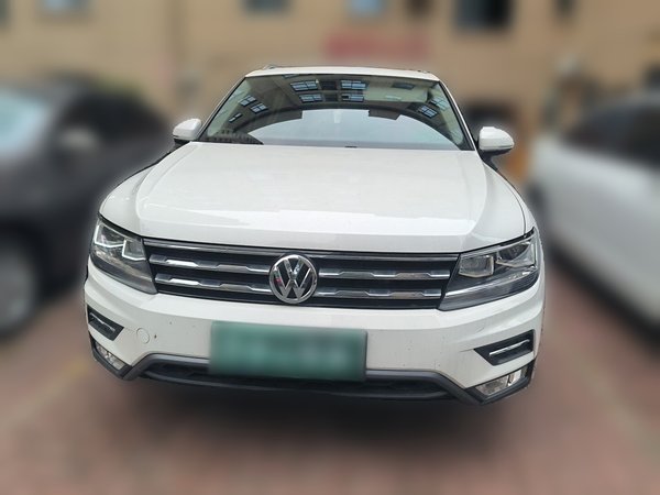 Volkswagen Tiguan L 2020, 66200 км, за 14040 USD