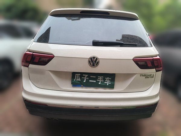 Volkswagen Tiguan L 2020, 66200 км, за 14040 USD