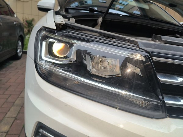 Volkswagen Tiguan L 2020, 66200 км, за 14040 USD - фото 7