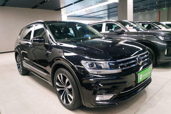 Volkswagen Tiguan L 2021, 59200 км, за 18481 USD