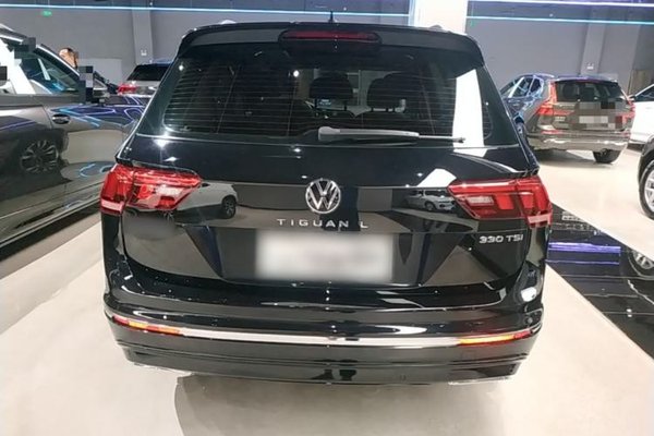 Volkswagen Tiguan L 2021, 59200 км, за 18481 USD