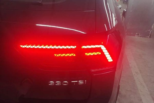 Volkswagen Tiguan L 2021, 62200 км, за 17928 USD - фото 23