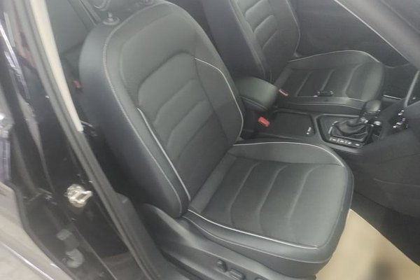 Volkswagen Tiguan L 2021, 62200 км, за 17928 USD - фото 9