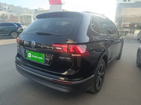 Volkswagen Tiguan L 2021, 74600 км, за 15372 USD - фото 6