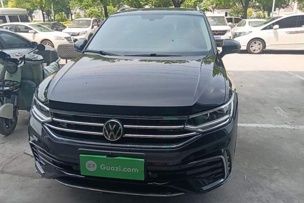 Volkswagen Tiguan L 2022, 122200 км, за 15431 USD
