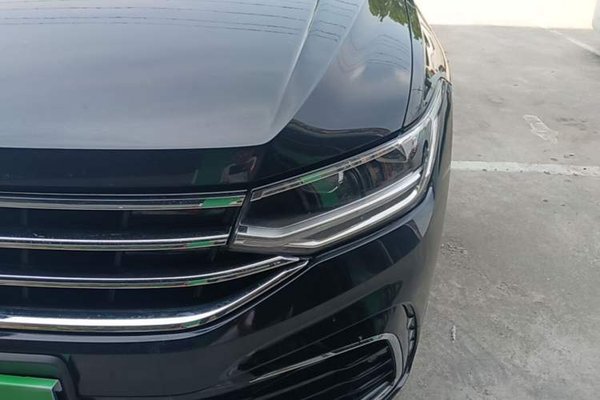 Volkswagen Tiguan L 2022, 122200 км, за 15431 USD - фото 9