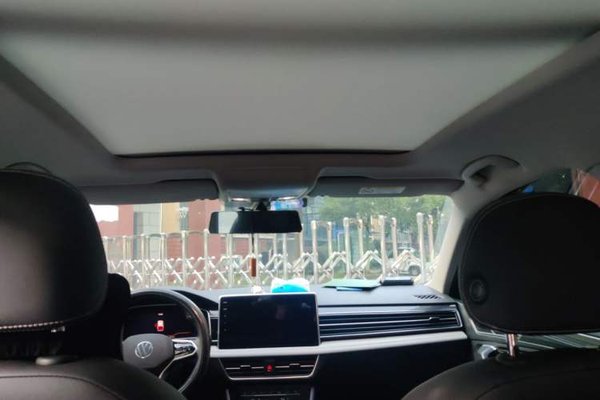 Volkswagen Tiguan L 2022, 44000 км, за 17008 USD - фото 18