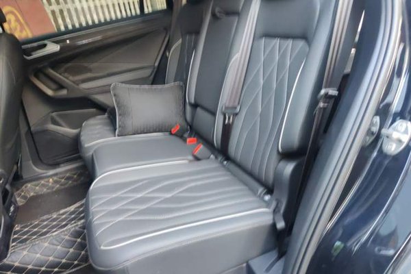 Volkswagen Tiguan L 2022, 44000 км, за 17008 USD - фото 17