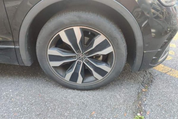 Volkswagen Tiguan L 2022, 44000 км, за 17008 USD - фото 8