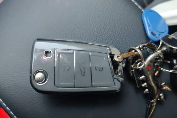 Volkswagen Tiguan L 2022, 44000 км, за 17008 USD - фото 20