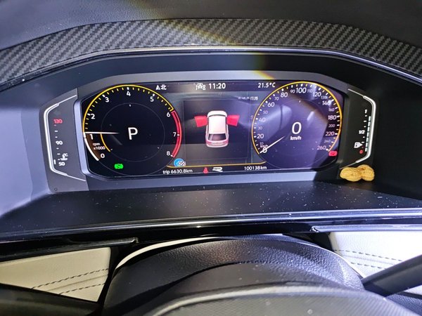 Volkswagen Tiguan L 2022, 100100 км, за 15711 USD - фото 13