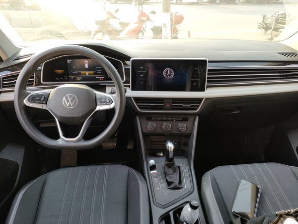 Volkswagen Tiguan L 2022, 77800 км, за 15069 USD - фото 20