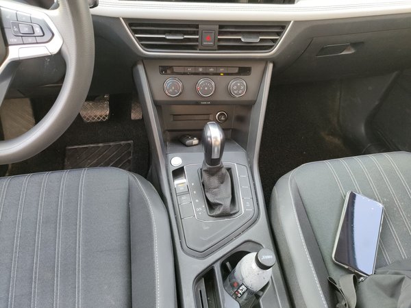 Volkswagen Tiguan L 2022, 77800 км, за 15069 USD - фото 15