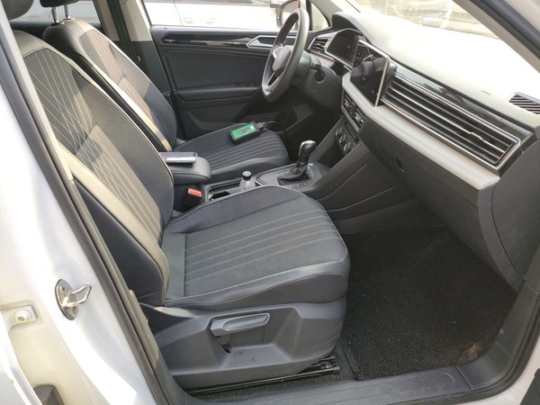 Volkswagen Tiguan L 2022, 77800 км, за 15069 USD - фото 23