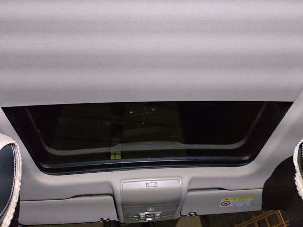 Volkswagen Tiguan L 2023, 4900 км, за 19191 USD - фото 11