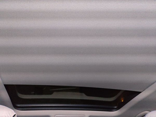 Volkswagen Tiguan L 2023, 4900 км, за 19191 USD - фото 19