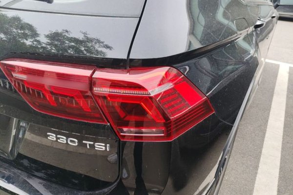 Volkswagen Tiguan L 2023, 29100 км, за 22564 USD - фото 7