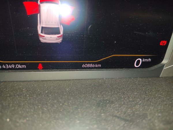 Volkswagen Tiguan L 2023, 60800 км, за 19590 USD - фото 14