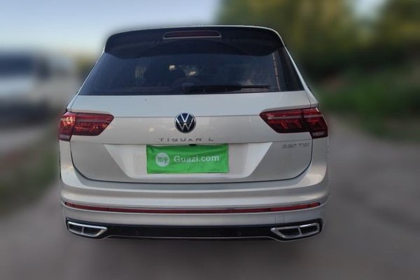 Volkswagen Tiguan L 2023, 33000 км, за 19386 USD