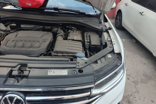 Volkswagen Tiguan L 2023, 38700 км, за 19125 USD - фото 15