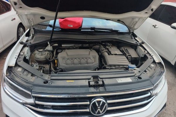 Volkswagen Tiguan L 2023, 38700 км, за 19125 USD - фото 14