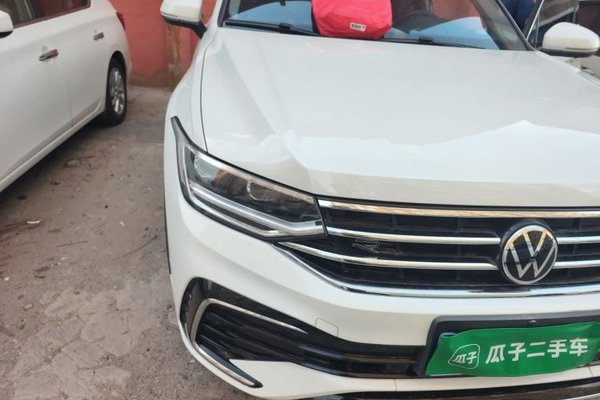 Volkswagen Tiguan L 2023, 38700 км, за 19125 USD - фото 22