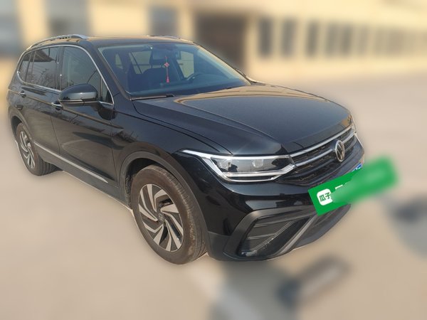 Volkswagen Tiguan L 2024, 19100 км, за 17640 USD