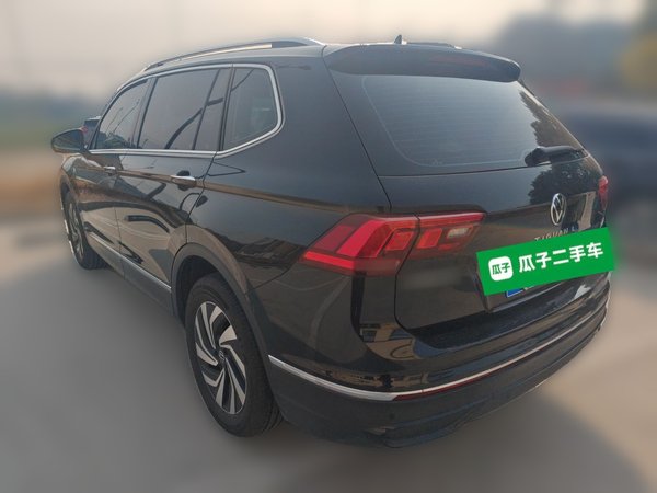 Volkswagen Tiguan L 2024, 19100 км, за 17640 USD