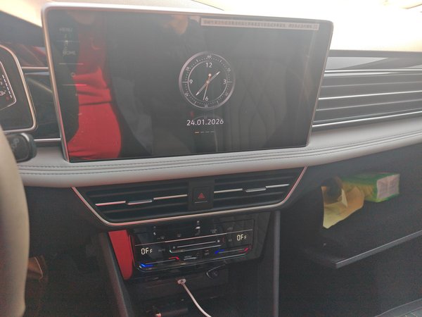 Volkswagen Tiguan L 2024, 19100 км, за 17640 USD - фото 14