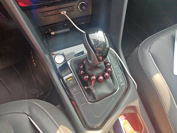 Volkswagen Tiguan L 2024, 19100 км, за 17640 USD - фото 15