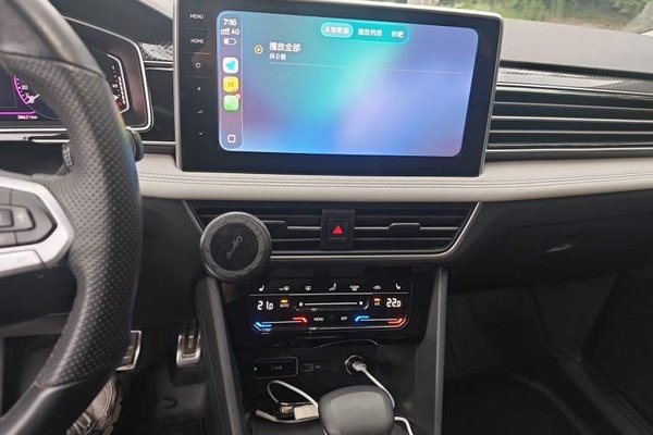 Volkswagen Tiguan L 2024, 38600 км, за 19710 USD - фото 13