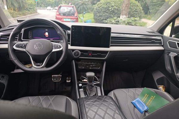 Volkswagen Tiguan L 2024, 38600 км, за 19710 USD - фото 9