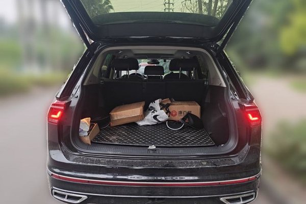 Volkswagen Tiguan L 2024, 38600 км, за 19710 USD - фото 19