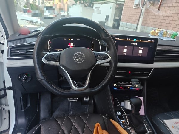 Volkswagen Tiguan L 2024, 54600 км, за 18522 USD - фото 10