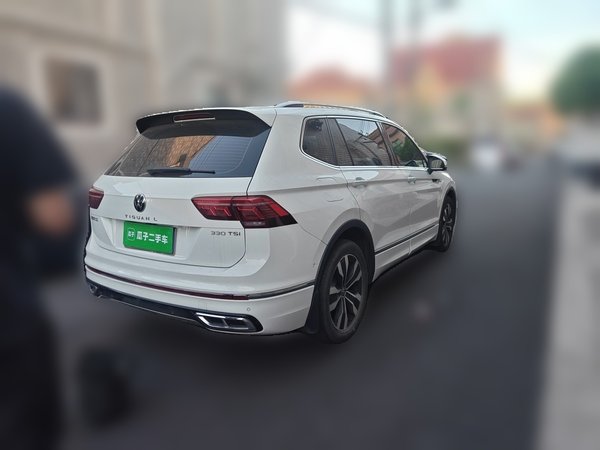 Volkswagen Tiguan L 2024, 54600 км, за 18522 USD