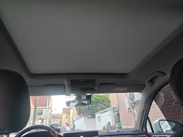 Volkswagen Tiguan L 2024, 54600 км, за 18522 USD - фото 18