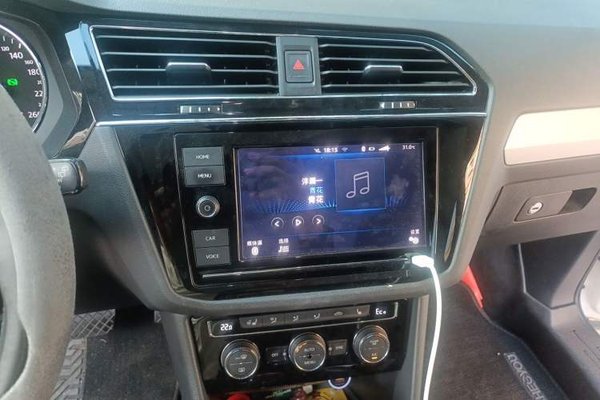 Volkswagen Tiguan L New Energy 2019, 94600 км, за 11723 USD - фото 13