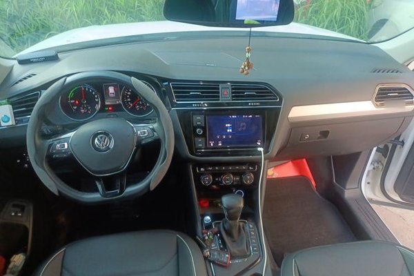 Volkswagen Tiguan L New Energy 2019, 94600 км, за 11723 USD - фото 9