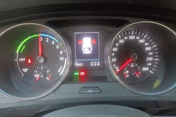 Volkswagen Tiguan L New Energy 2019, 94600 км, за 11723 USD - фото 11